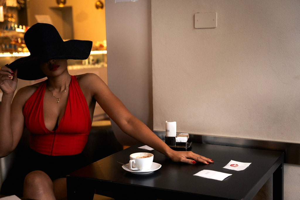 Empowering Women Through Retro Elegance: Lessons from Iconic Pin-Ups - Sahra.Nko