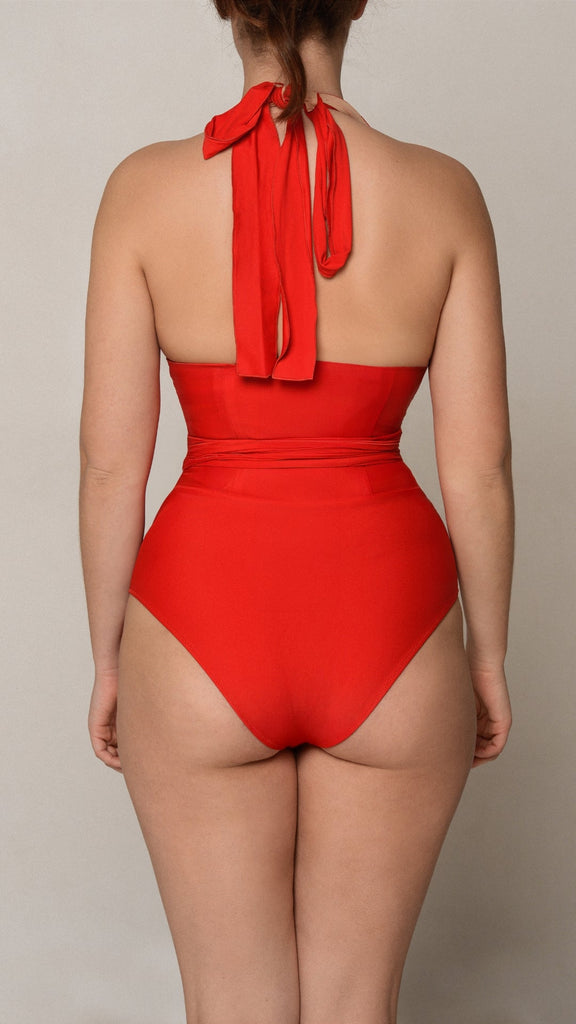Fiamma - A Sculpting Statement of Feminine Power - Sahra.Nko